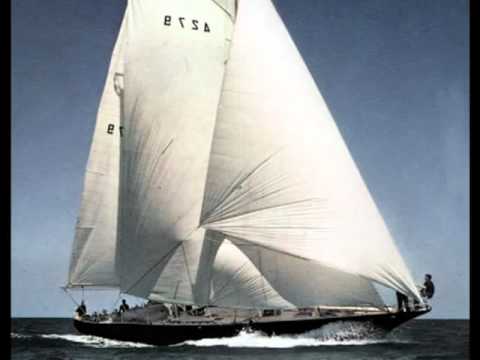 Hommage  à  Eric   TABARLY        