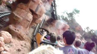 preview picture of video 'Big Thunder Mountain Railroad  - Walt Disney World [HD]'