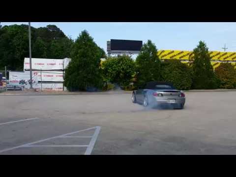 Honda S2000 Burnout / Donut Video - Invidia Q300 Exhaust Sound Clip