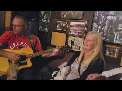 Irish trad music @ O'Donoghue's (Dublin), 8.24.2024.