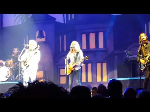 Don Felder feat Styx/REO Speedwagon - Hotel California