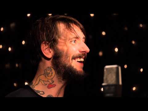 Band Of Horses - Everything's Gonna Be Undone (Live on KEXP)
