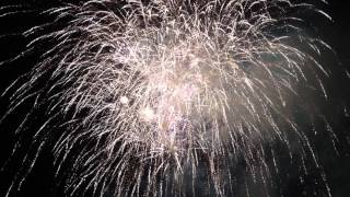 preview picture of video 'Ridgewood 4th of July 2012 Fireworks Finale'