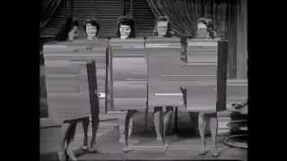 2006 04 15 01 25 39 box girlz