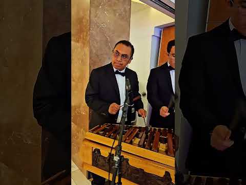 Marimba  Chapinlandia interpretando Concepción Tutuapa 