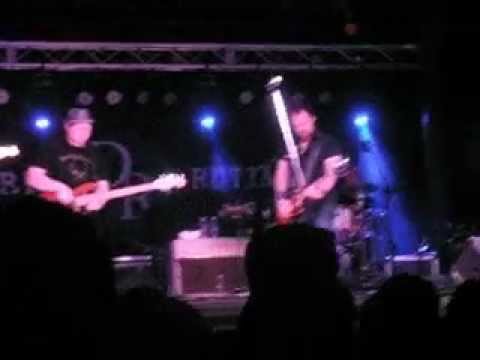 Thumbnail for That's How I Wanna Go Out - Deric Ruttan LIVE by Deric Ruttan