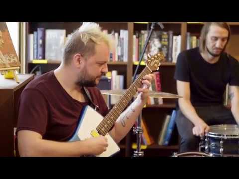 #10 In Between Books: The Ills