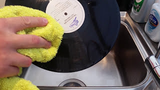 CHEAPEST WAY TO CLEAN VINYL RECORDS