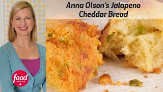 Anna Olson&#39;s Jalapeno Cheddar Pull-Apart Bread is an Instant Classic