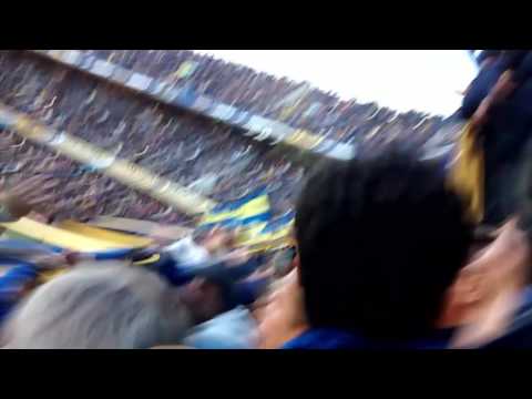 "Hoy hay que ganar" Barra: La 12 &bull; Club: Boca Juniors