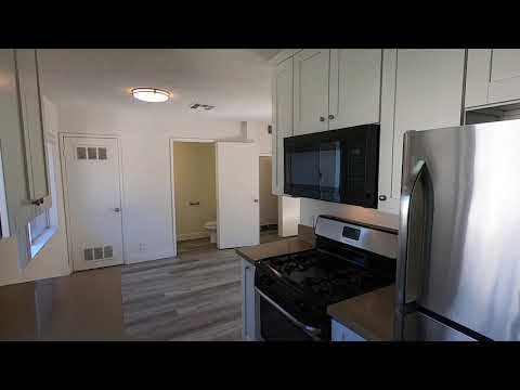 PL8476 - Modern Van Nuys 2 Bed + 2 1/2 Bath Townhouse For Rent!
