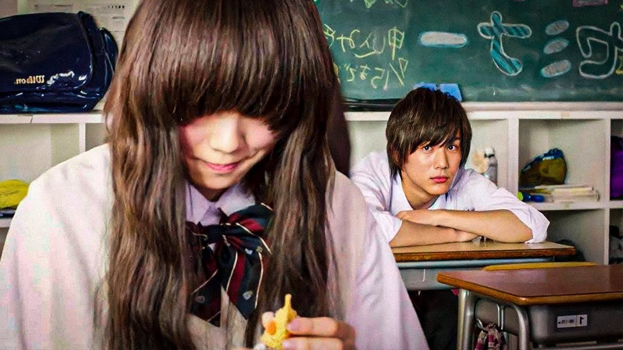 Essa Garota que Sofre Bully1ng  Não Sabe Que É Admirada Pelo Garoto Mais Popular da Escola - Recap