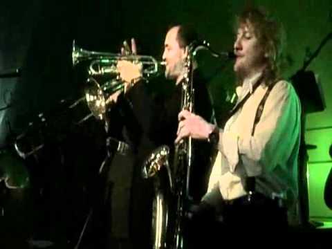 Lucie - Troubit na trumpety by se nám líbilo ( Lucie v Opeře )