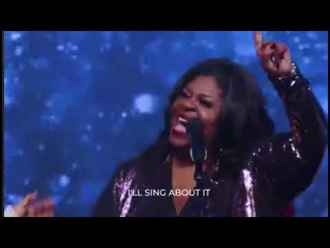 Theee Kim Burrell singing Vickie Winans I Hear Music In the Air