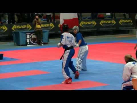 -65kg Ladies Georgia Prasinou v Bev Sturzaker WAKO 2009