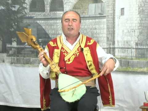 Petar Sisovic - Moracki hajduci - (LIVE) – Guslarsko jutro - (TV Duga Plus 2014)