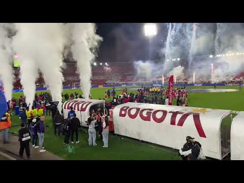 FINAL IDA SANTA FE vs MEDELLÍN (Salida de los equipos y recibimiento)