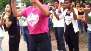preview picture of video 'Flashmob com o jovens da Paróquia Santa Teresinha na UFRRJ Seropédica.'