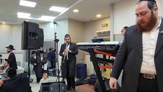 חיים עקשטיין במחרוזת הורה סוערת עם פתיחה רגועה של אפיריון בליווי רפי שטיין ושרוליק ינקוביץ