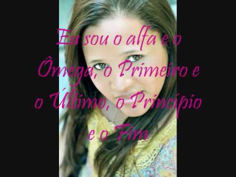 A cantora evangelica Caroline Lopes lanca seu primeiro cd "somente creia"