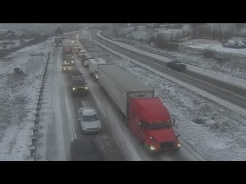 I-70 closed in Glenwood Canyon after semi crash