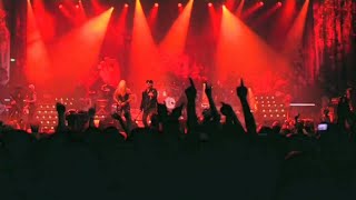 DORO - Rock You Like A Hurricane Feat. SCORPIONS (OFFICIAL LIVE)