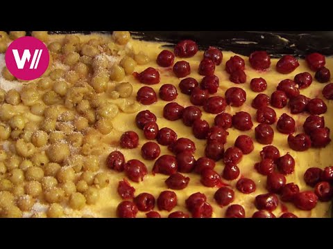 Fruit cake with meringue - a moist fruit cake!