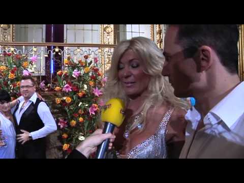 Montazami: Min man ringer mig varje dag