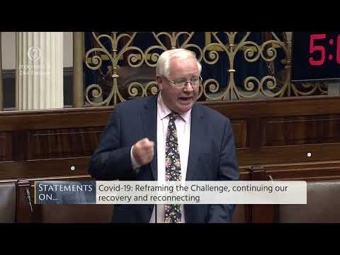 Brendan Smith praises vaccine rollout, urges firm COVID checks