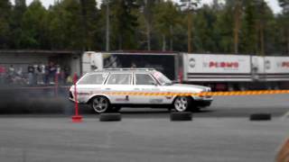 preview picture of video 'Black Smoke Racing - BSR - mercedes-benz 300D - 2010 ( 720p ) [ HD ]'