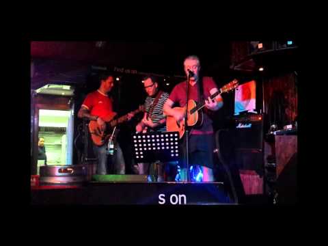 Grease medley by Mick Garry and the Chancers in O'Reilly's Puerto del Carmen lanzarote