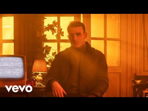 Video thumbnail for Lights In The Dark