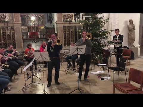 Tribute to Glenn Miller and Tommy Dorsey (excerpt) / Ian Bousfield, Peter Moore, Ensemble Hovaldt
