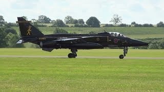 preview picture of video 'Jaguar Taxi Demo at Cosford 8th June 2014'
