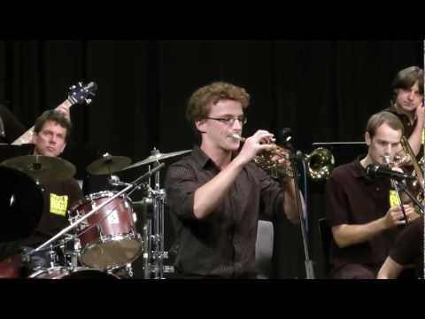KIT Big Band: Closely Dancing