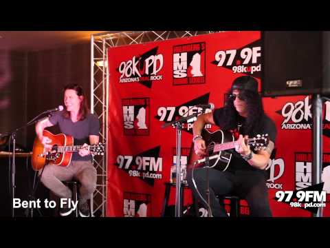98KUPD's Private Acoustic Session w/ Slash - Bent To Fly