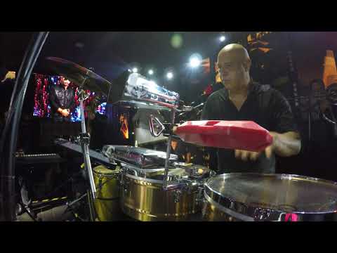 Como se Queda -Willie Gonzalez Living 2021