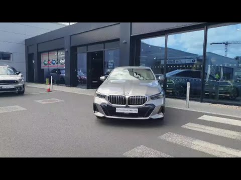 BMW 5-Series 530e M Sport Saloon - Image 2