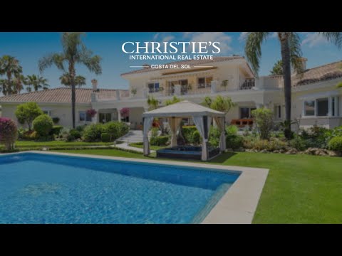 Contemporary Andalusian-design villa in Nueva Andalucía