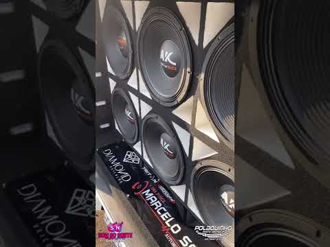 Triton tocando o terror