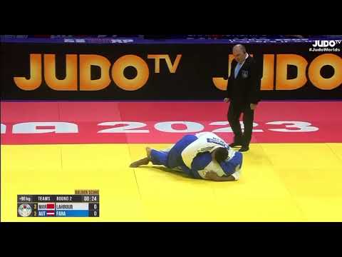 #judo Аарон Фара 🇦🇹 ошибается и попадает на удержание марокканцуМарокко 🇲🇦 выходит в четвертьфина