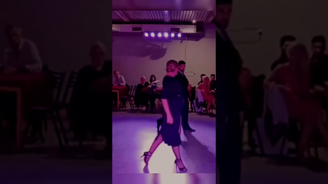 What a couple! 😍🔥 --- Follow ➡️ @tangoexpo...Noelia Hurtado y Fernando Carrasco...the floor is on 🔥