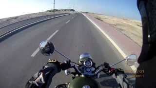 preview picture of video 'Ruwais - Jebel Dhanna U.A.E., Royal Enfield Classic 500 Running-In, 500...1000 km'