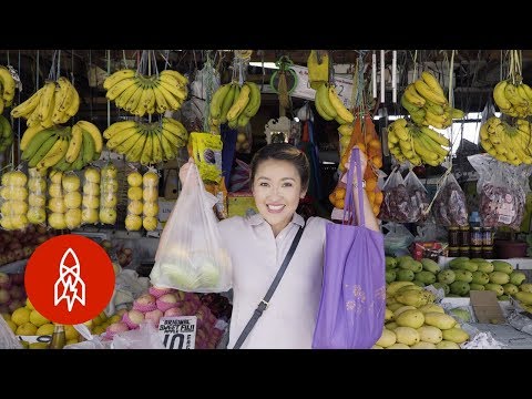 Boodle Fight: The Filipino Feast Feeding Hundreds