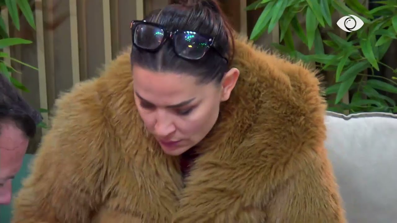 “Divani i kuq ka dashur të nxjerr të rinjtë për të mbajtur ushtarët”/ Rozana-Laertit për nominimin