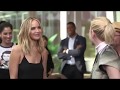 Jennifer Lawrence And Emma Stone Share A Hilariously Awkward Hug
