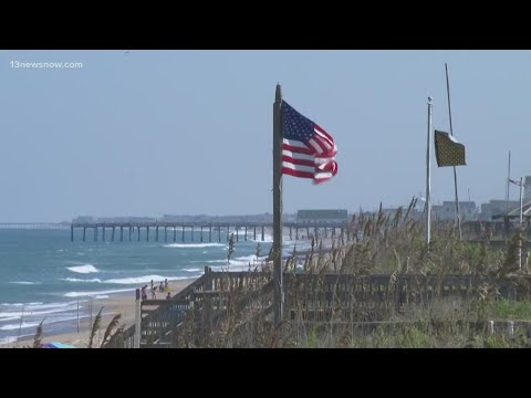 1 dead, 1 rescued after hang glider crash off the Outer Banks