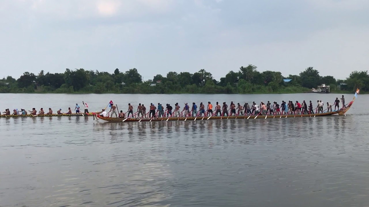 Rameurs cambodgiens