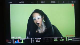 KLİP YÖNETMENİ : UMUT ERTEK BACKSTAGE NİRAN ÜNSAL EYVALLAH