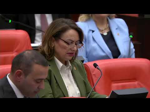 Müzeyyen Şevkin’den Öğretmenlerin Hak Mücadelesine Destek: “Öğretmenlerin Çığlığını Duyun”